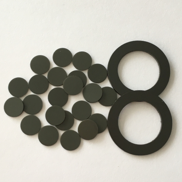 Graphite nylon gasket