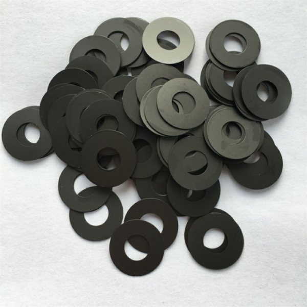 Graphite nylon gasket